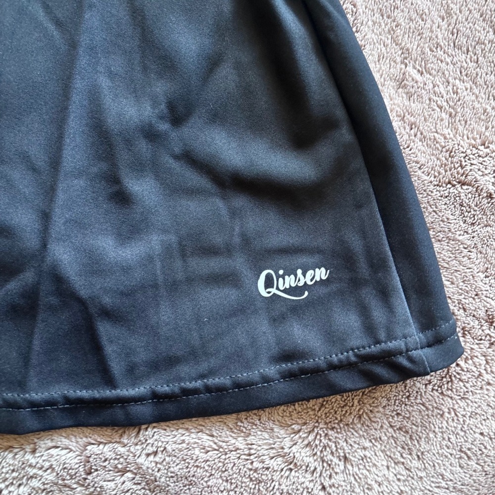 QINSEN Black Athletic Skort with Built-in Shorts Tennis Golf Running Size L - Picture 3 of 7